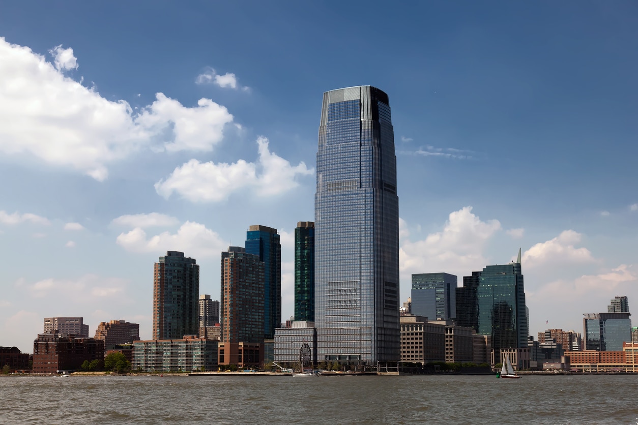 Goldman Sachs’ Latest Stumble Gives Morgan Stanley the Lead
