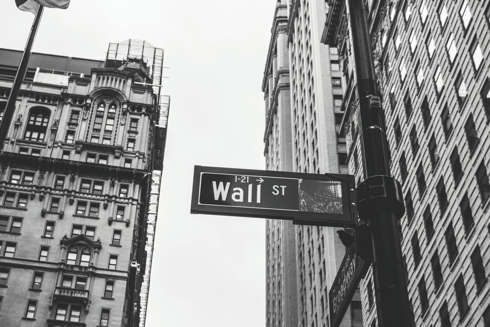 First Republic Bank Gets Rescued by the US’ Biggest Banks