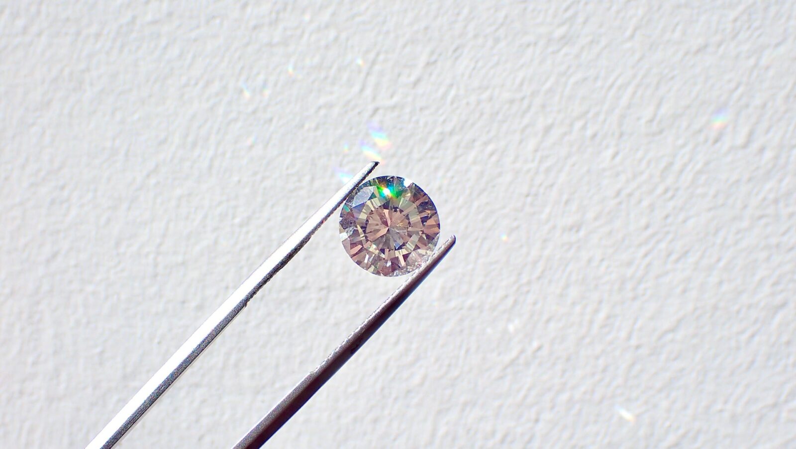 The G7 Wants To Crack Down on Russian Diamonds