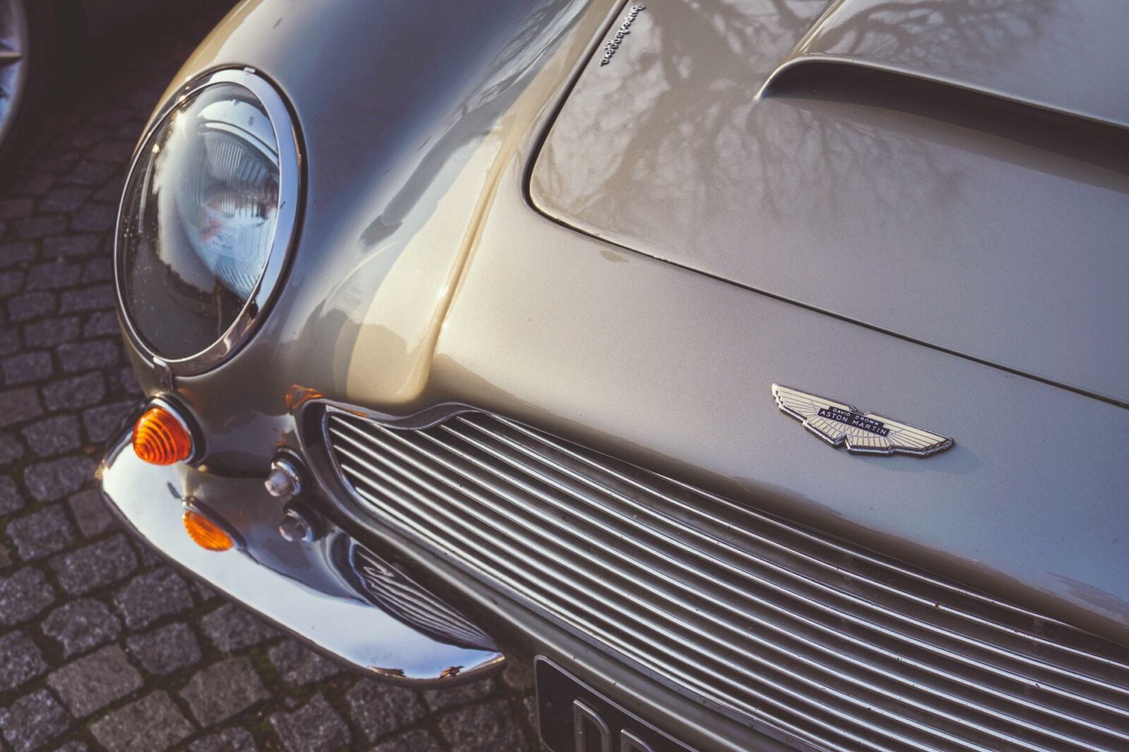 Aston Martin Strikes Battery Deal with EV Startup Lucid