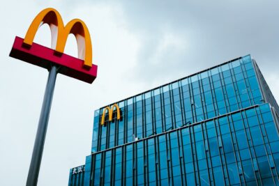 McDonald’s Buys Back a Piece of Its China Business