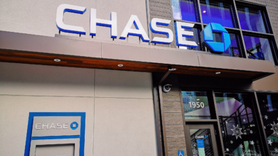 Banks Have a Lot of Cash But Aren’t Ready to Use It