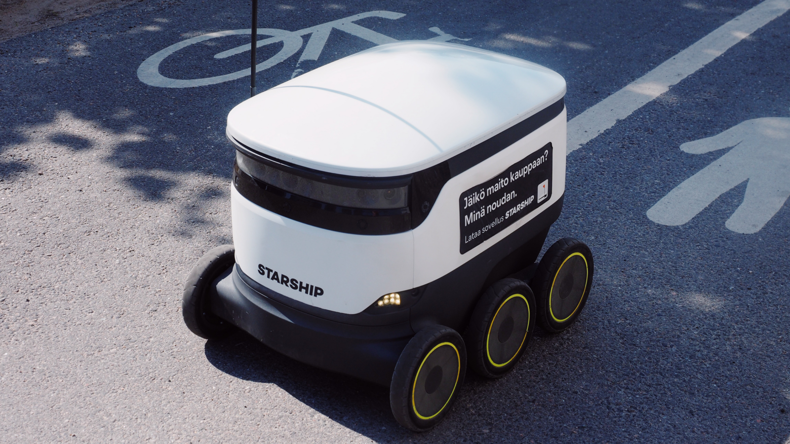 Robodelivery Startup Starship Technologies Raises $90 Million to Grow Beyond Pizza