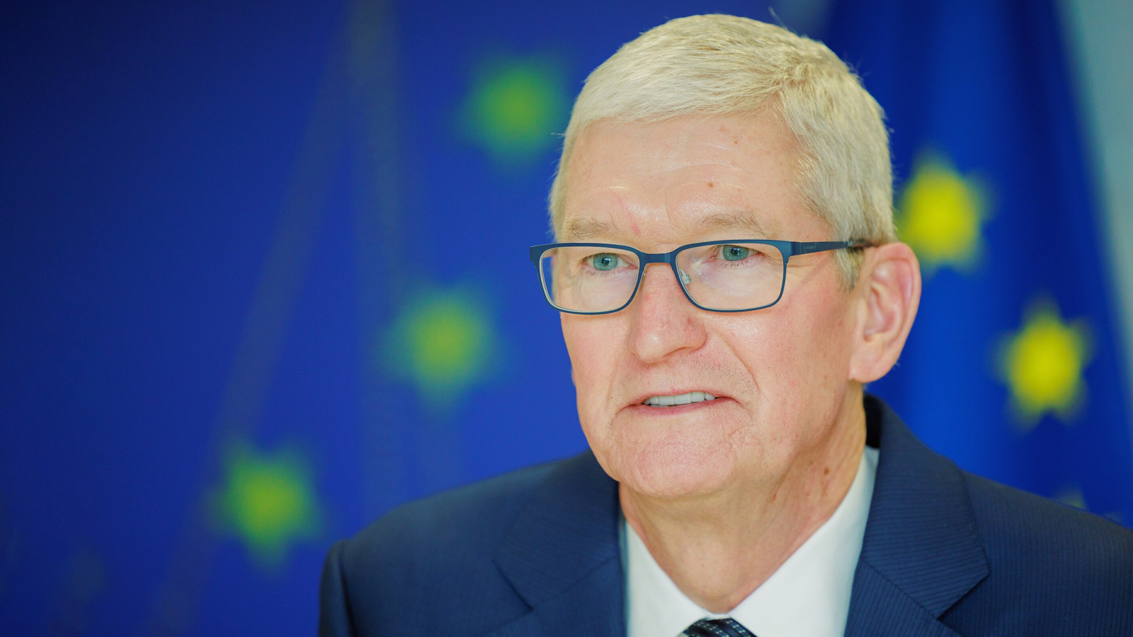 Europe Goes to War with Apple