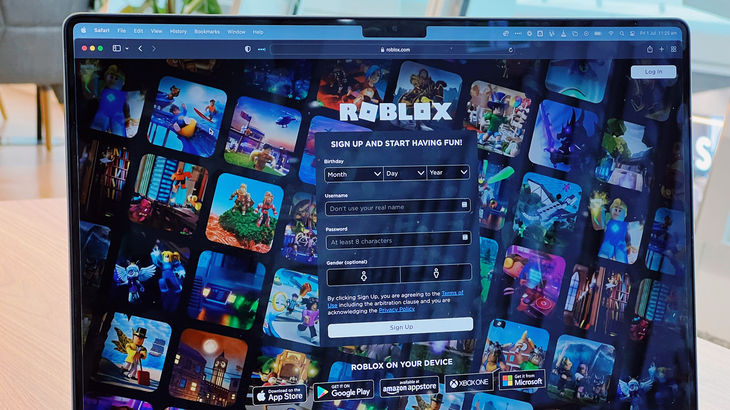 Photo of the Roblox website