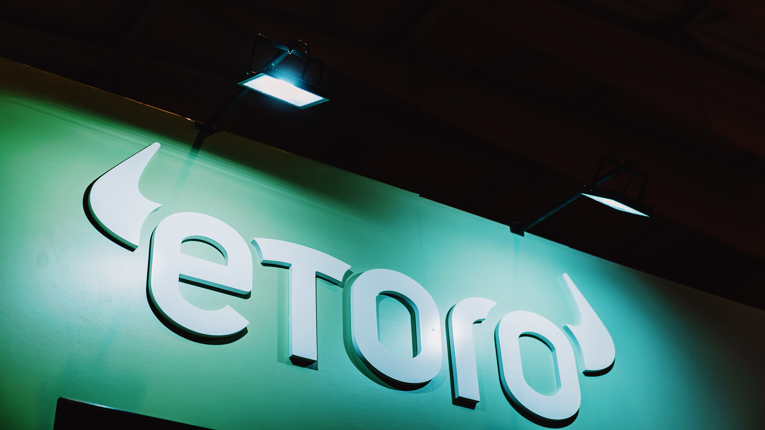 Photo of the eToro logo