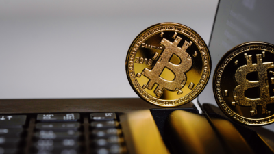 Bitcoin and Other Cryptos Slip on Risk-Averse Vibes