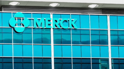 Merck, Pfizer Wade into a New World for Vaccines