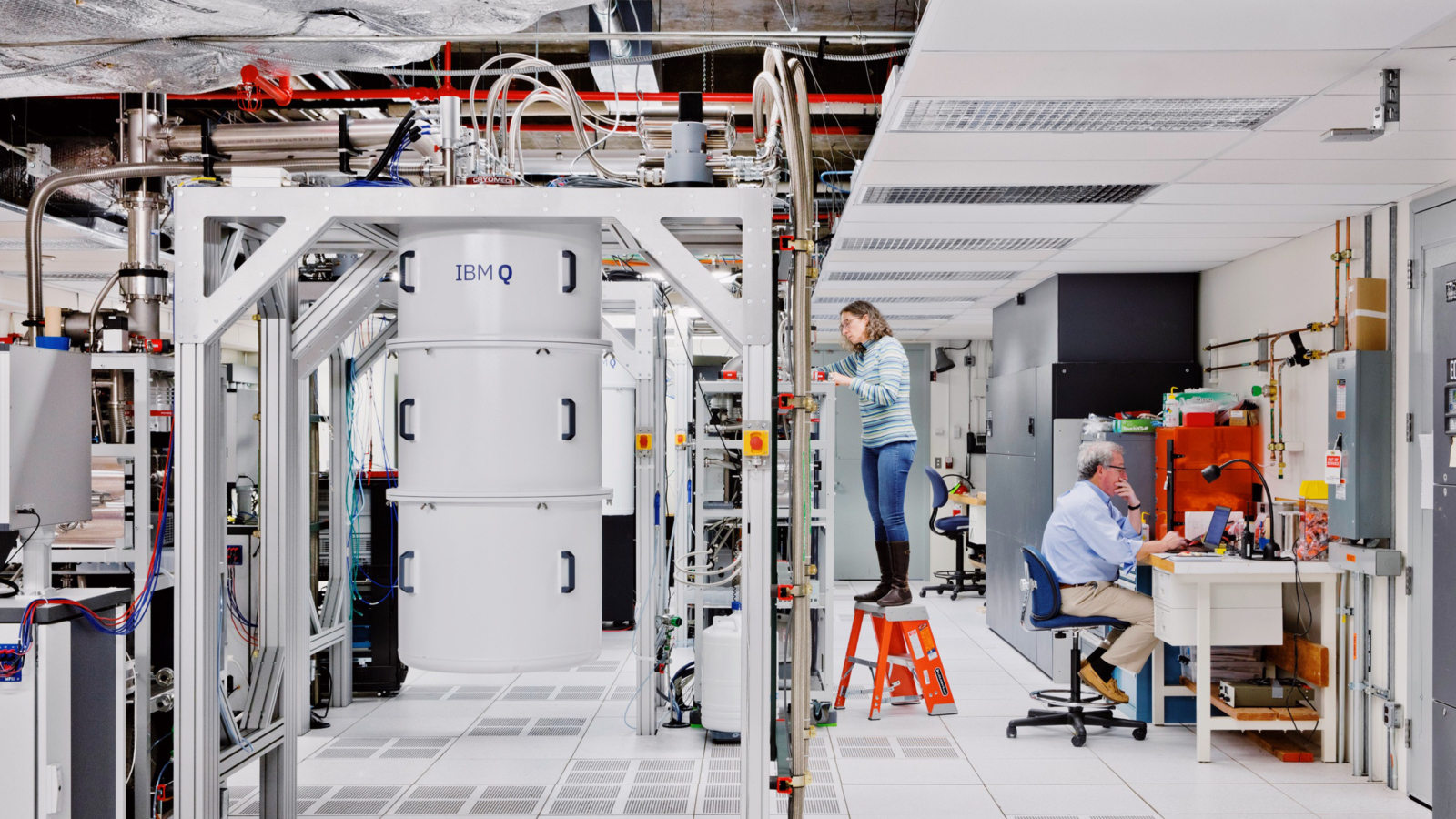 Despite Breakthroughs, Quantum Industry is “Split” On Arrival Timeline