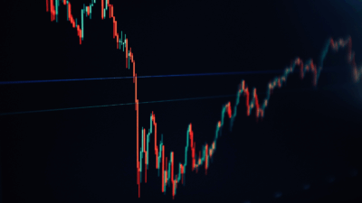 Investors Turn to Defined Outcome ETFs Amid Market Turmoil
