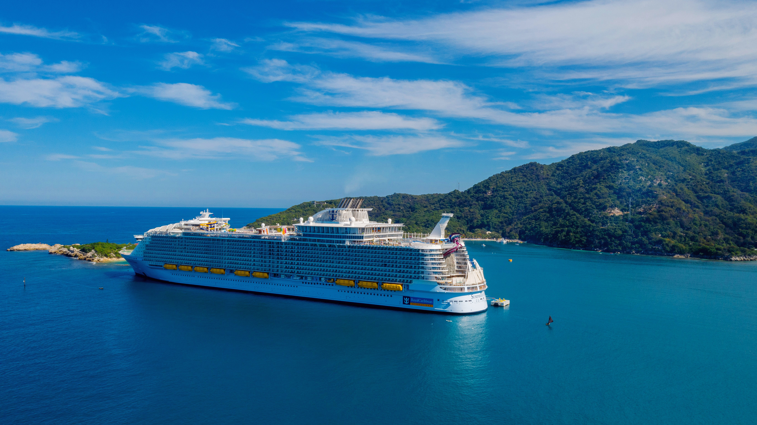 Photo of a cruise ship