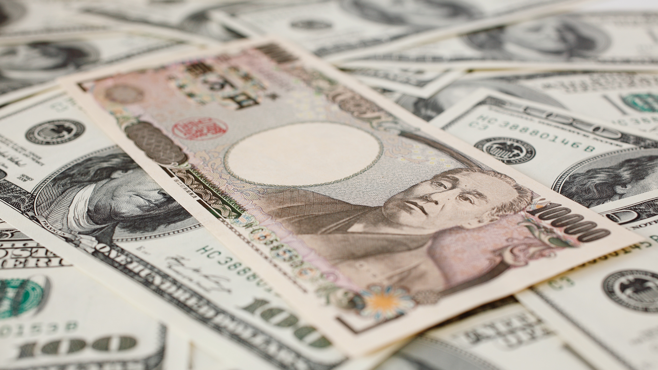 Photo of Japanese yen and US dollars