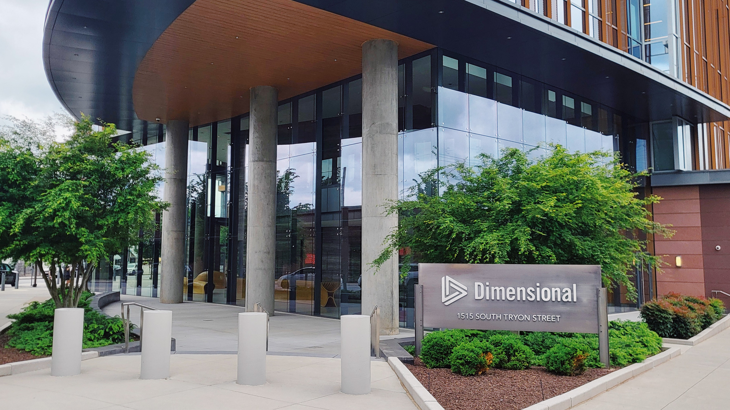 Photo of a Dimensional Fund Advisors building