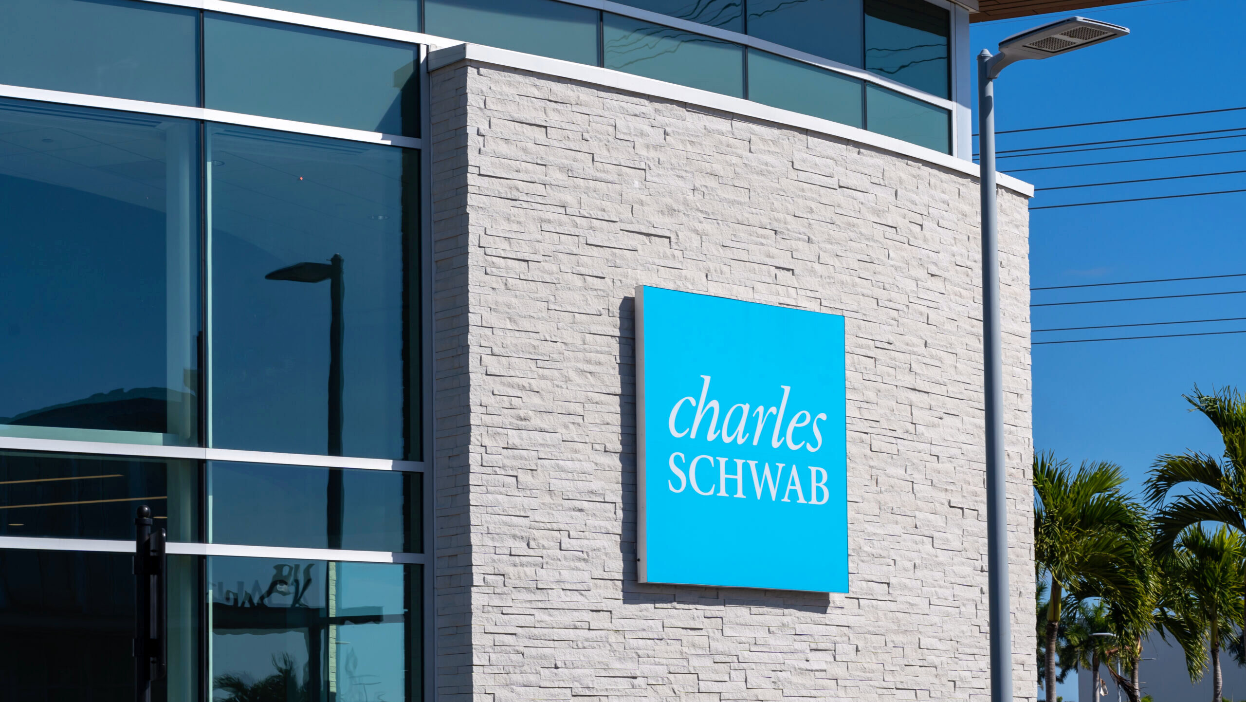 Photo of a Charles Schwab office location.
