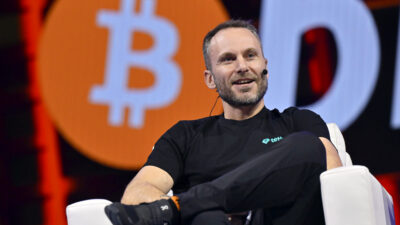 Tether Outbuys Most Central Banks in Gold Bunker Buildup