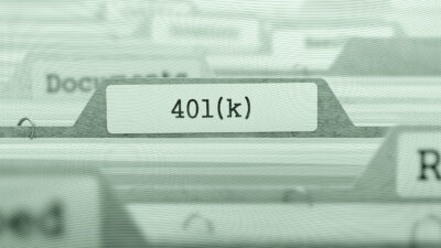 Private Investments Are Coming for 401(k)s. There’s a Big Illiquidity Problem