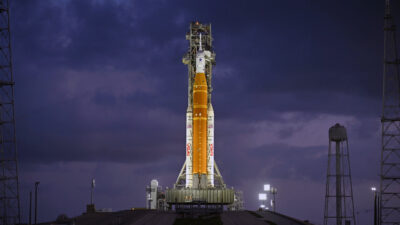Artemis II Heads to Moon as SpaceX, Rivals Build Lunarconomy