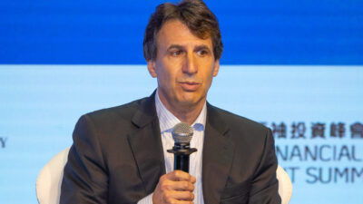 Apollo Boosts Private Credit Transparency as Industry Faces Record Redemption Requests