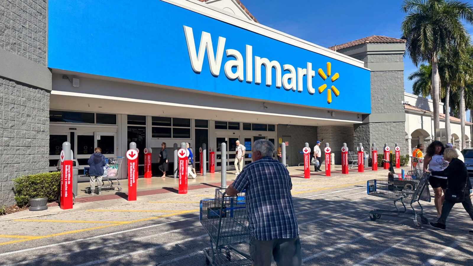 Retail Earnings Likely to Spotlight Inflation’s Bruising Grip on Low-Income Consumers
