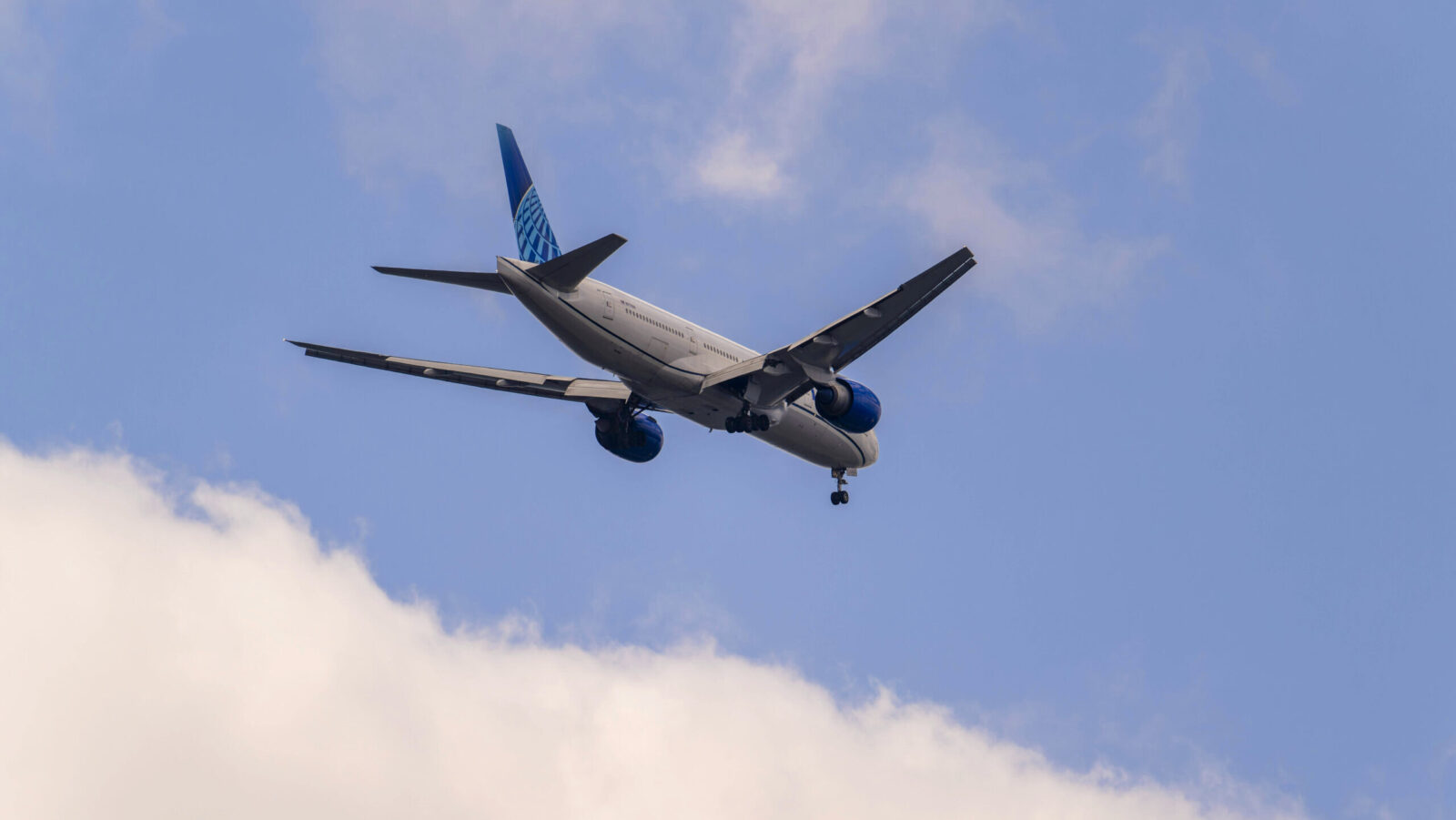 Have Fuel, Will Travel: Airline,  Cruise Stocks Gain Momentum with Iran Deal