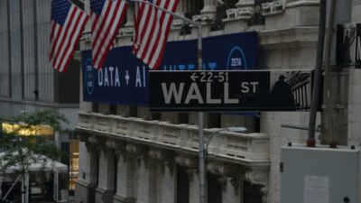 Anthropic Raises Stakes in Wall Street’s IPO Gold Rush